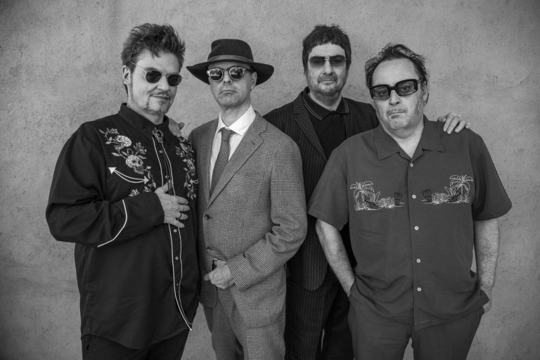 28 años de Fome y 30 años de La Espada y la Pared: un junio histórico para Los Tres y el rock chileno