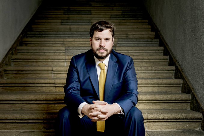 Core, Álvaro Bellolio acusa 