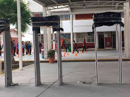 Colegio Salesianos de Valparaíso defiende el uso de  detectores de metales: Una medida temporal y disuasiva