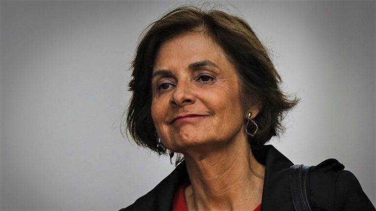 Paula Daza evita hablar de dictadura por dichos de Sutil: 