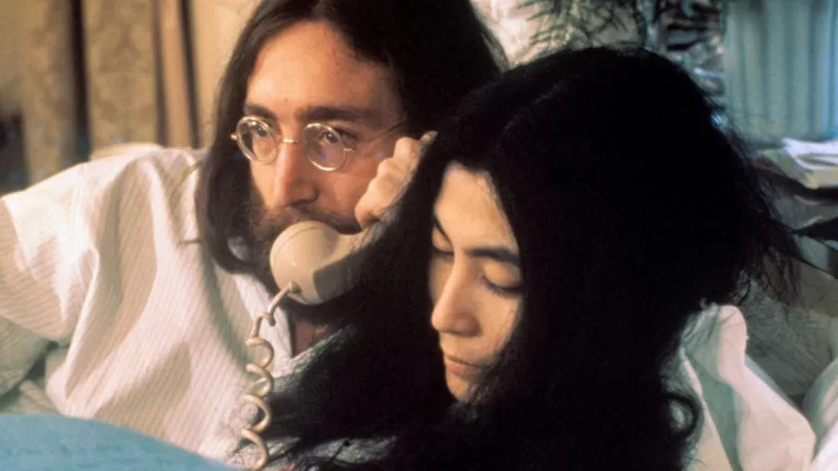John Lennon y Yoko Ono: su etapa más política revive en el box set Power to the People con 123 canciones y 90 inéditas