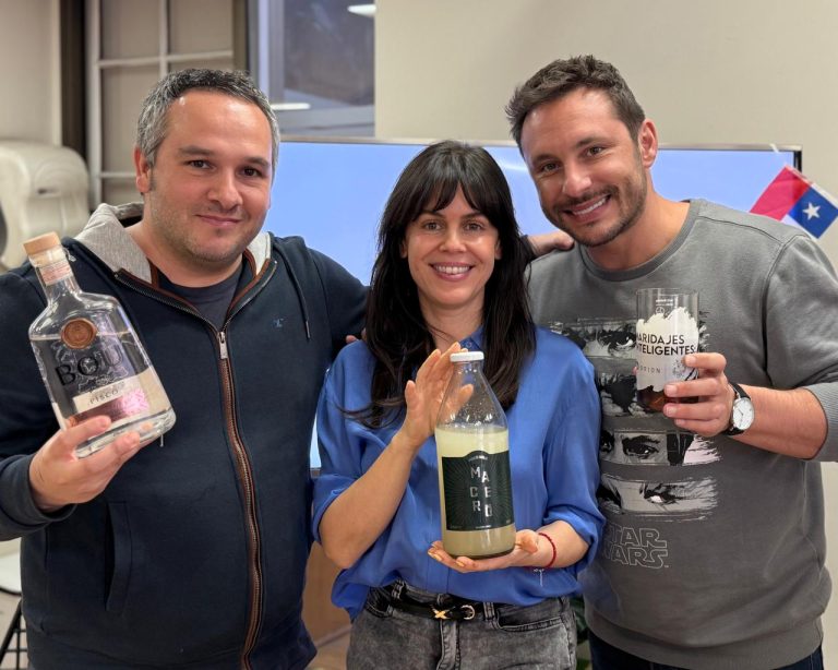 Miércoles de previa dieciochera: Nico Cañas de Revolución Pisco llega con recetas para el after office