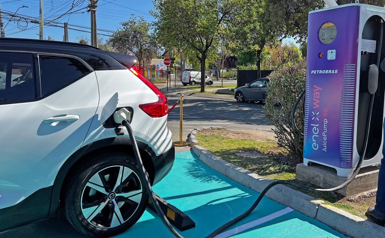 Día mundial del vehículo eléctrico: Enel X y los avances en electromovilidad en Chile