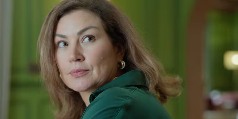 Javiera Contador estrena “Sin Frenos”, comedia chilena sobre migración en Prime Video