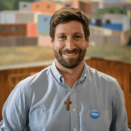 Capellán de Techo apunta “origen espurio de toma” de San Antonio: “creo que no debe validarse una toma así