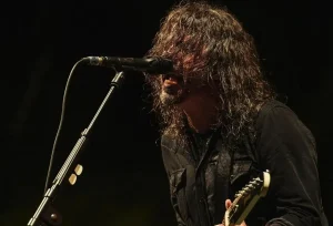 Dave Grohl anuncia nuevo álbum y el regreso de Foo Fighters a los escenarios