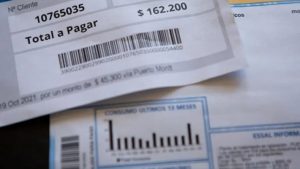 Experto recomienda revisar los fondos del subsidio eléctrico antes de legislar su ampliación