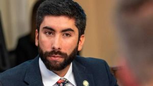 Vicepresidente de la Cámara critica “farandulización” de la crisis tras difusión de minuta Secom