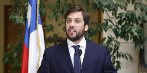 Raúl Soto apunta a ministro Quiroz por lento avance de megarreforma: 