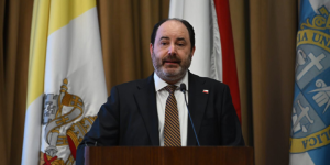 Desempleo en Chile preocupa al Gobierno: Ministro Rau admite una crisis laboral y apuesta por un plan urgente