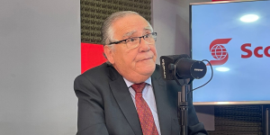 Ministro Campos califica de inoportuna la acusación constitucional contra exministro Grau