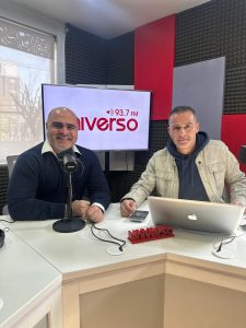 Rosflo llega a Chile: La biblioteca virtual universitaria que expande su modelo de negocio a los colegios
