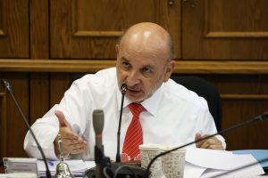 Senador Castro (PS) pide citar al COSENA por Magallanes y advierte interés de EEUU
